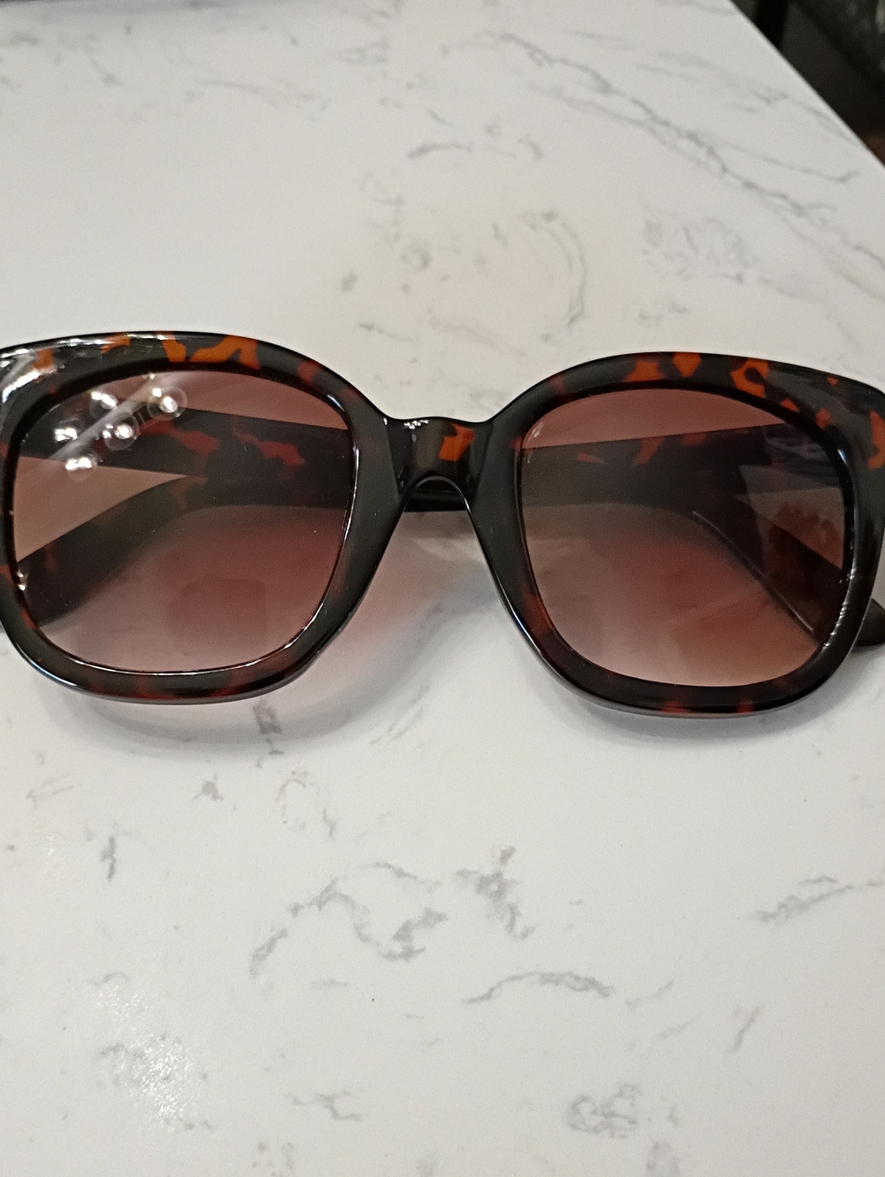 Madden Girl Tortoiseshell Sunglasses with Brown Gradient Lenses